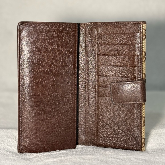 Authenticated Gucci GG Canvas Continental Wallet - Picture 6 of 11